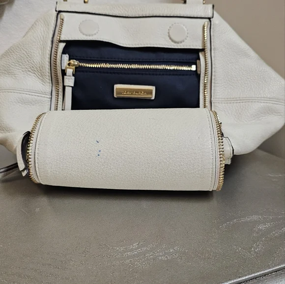Tory Burch Half-Moon Satchel (pre-loved) - Picture 8 of 10